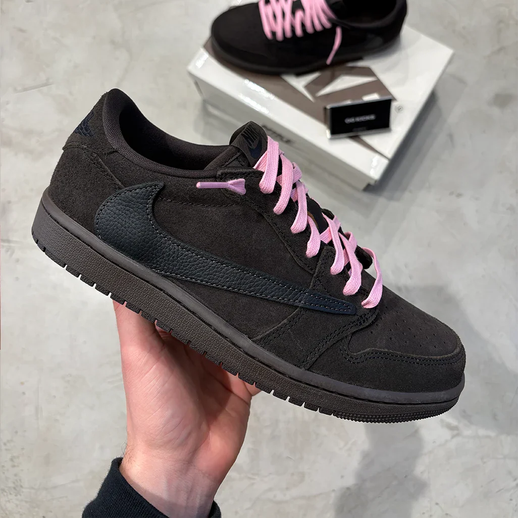Air Jordan 1 Retro Low OG SP Travis Scott Velvet Brown